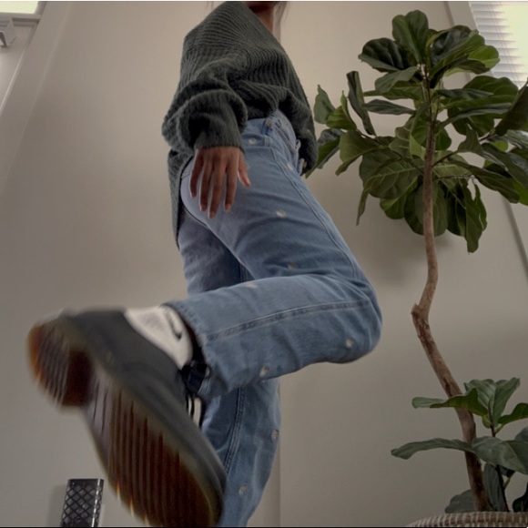 Meet your Posher, Leah - Picture 1 of 1